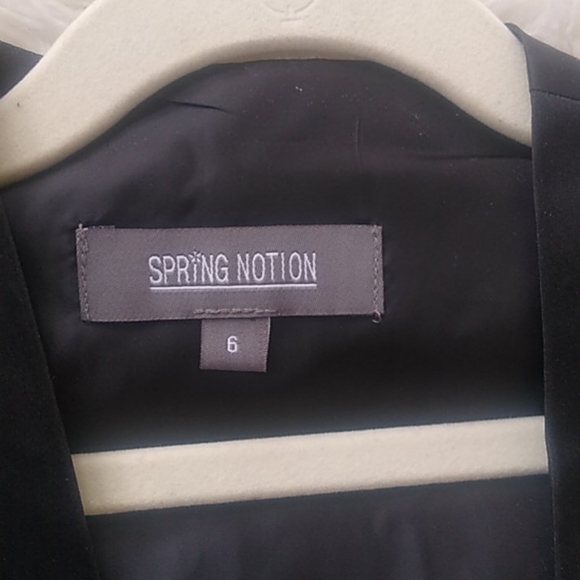 Tuxedo Children's Size 6 - Picture 7 of 13